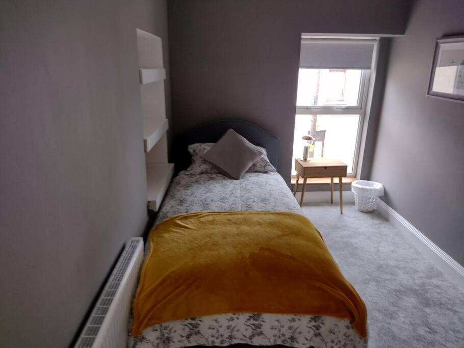 White Birds Townhouse In Sligo Town Center公寓 外观 照片
